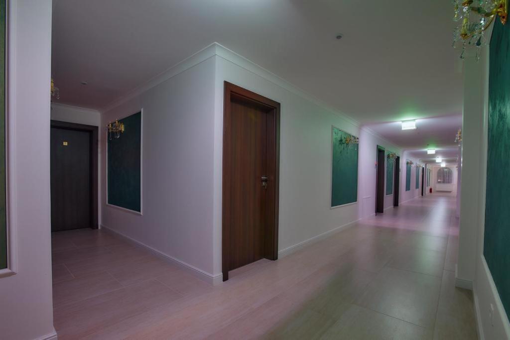 Hotel Imperium Botiz Extérieur photo