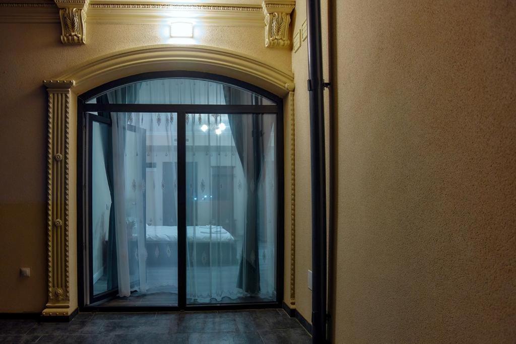 Hotel Imperium Botiz Extérieur photo